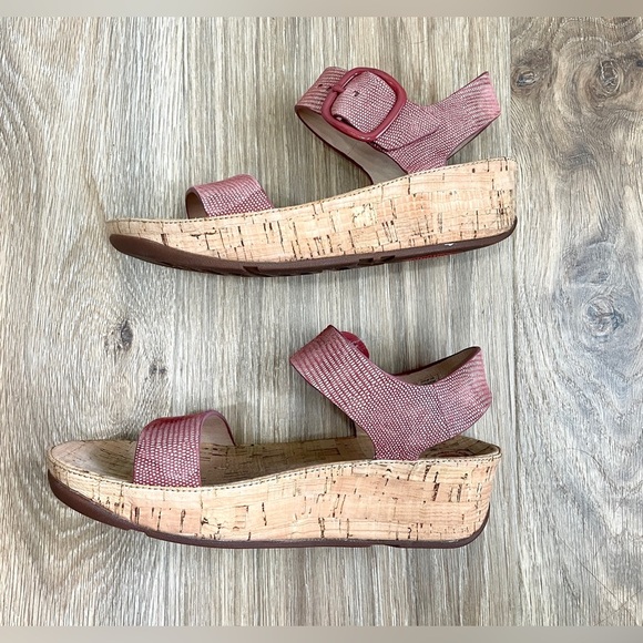 BON Lizard-Print Suede Spice Back-Strap Sandals Size 5 EUC - Picture 5 of 7